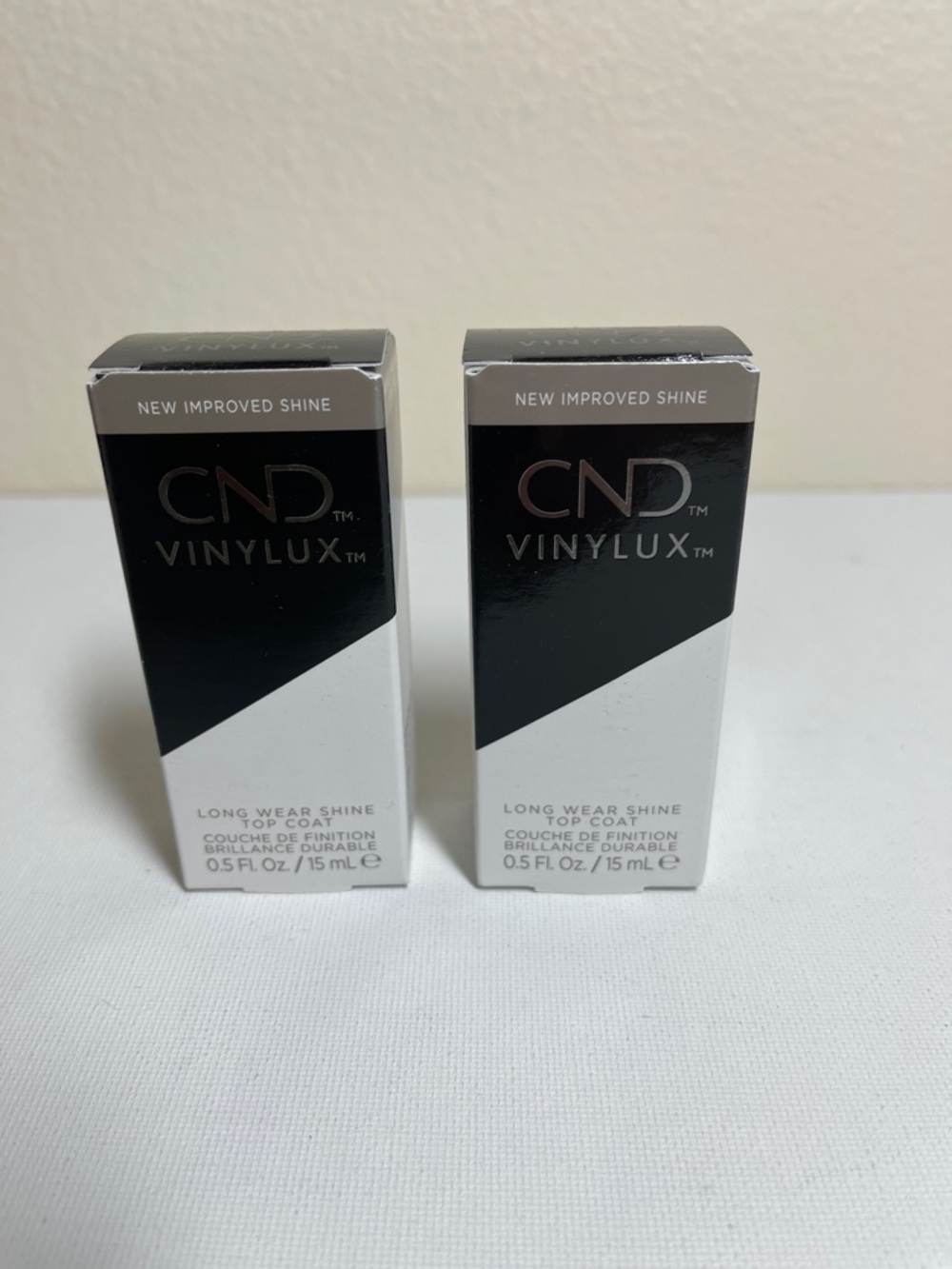 CND Vinylux Long Wear Shine Top Coat - Clear lot of 2